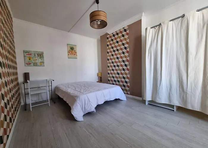 Joli Appart. 2 A 8 Pers. A 20 Min Du Futuroscope * Châtellerault