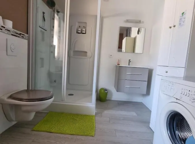 Joli Appart. 2 A 8 Pers. A 20 Min Du Futuroscope Apartamento Châtellerault