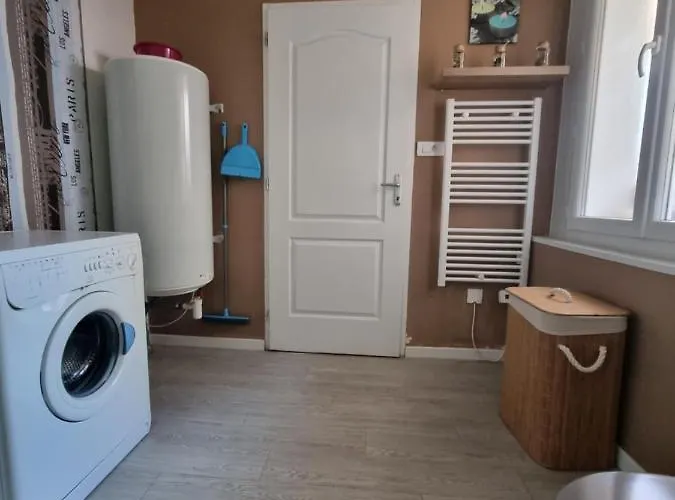 Apartamento Joli Appart. 2 A 8 Pers. A 20 Min Du Futuroscope *